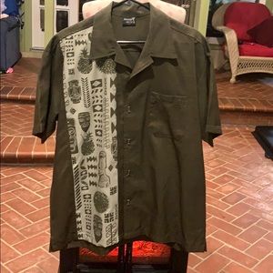 Rockabilly men’s tiki button down